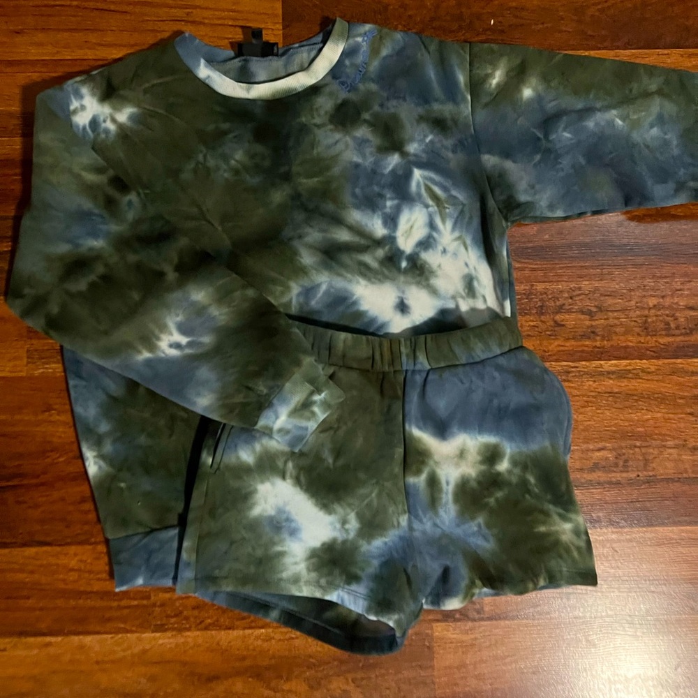 Lounge Set oversize sweatshirt with shorts